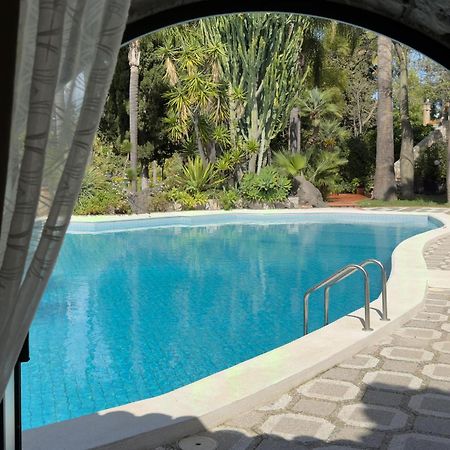 B&B La Villa Giardini Naxos Exteriör bild
