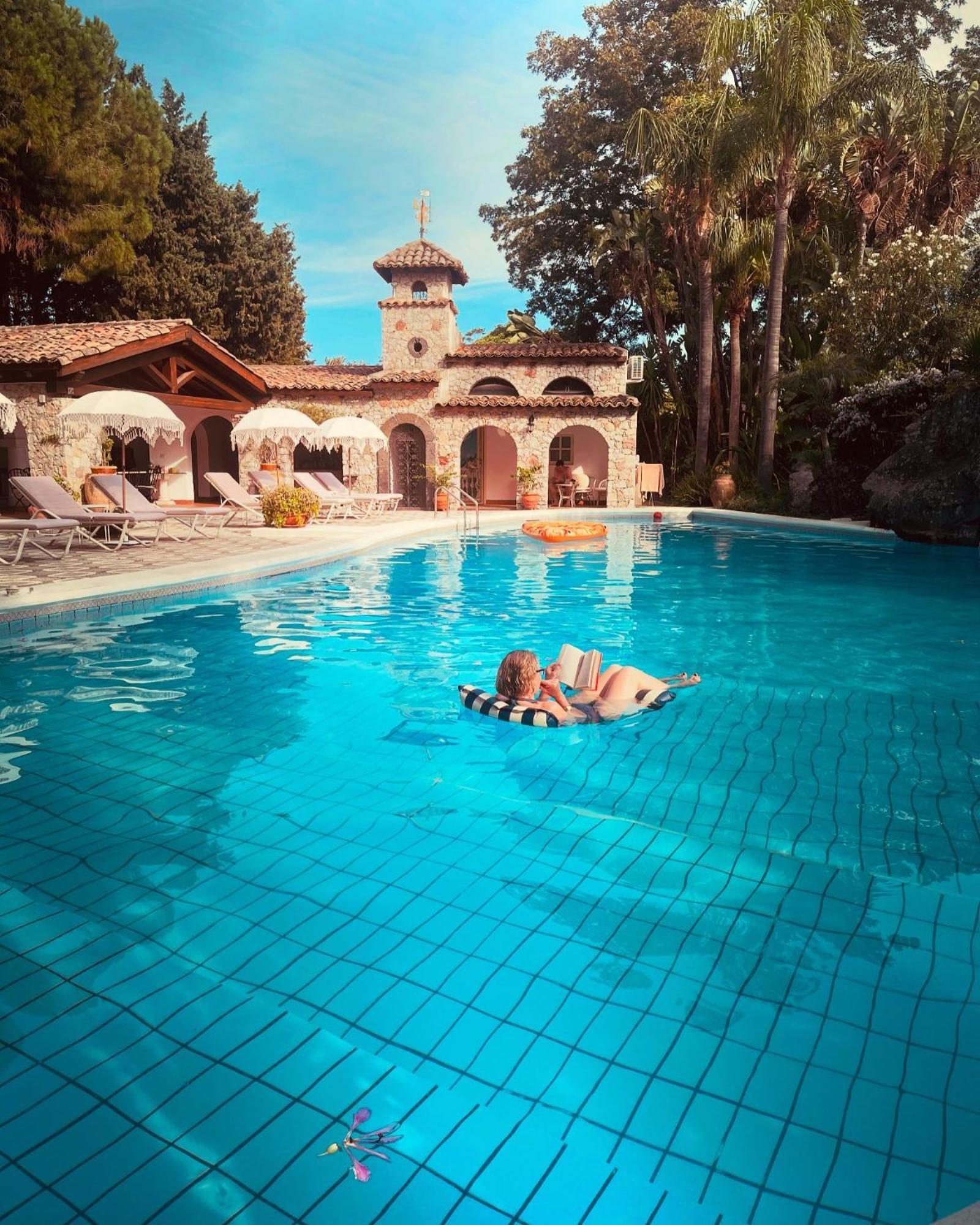 B&B La Villa Giardini Naxos Exteriör bild