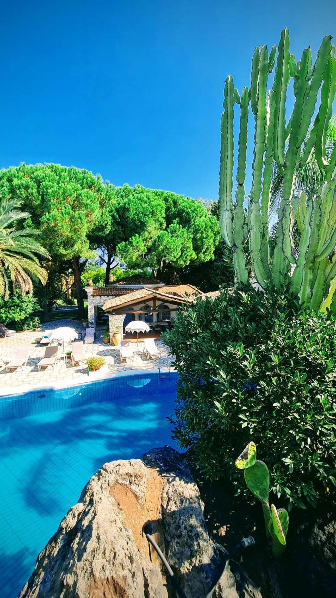 B&B La Villa Giardini Naxos Exteriör bild